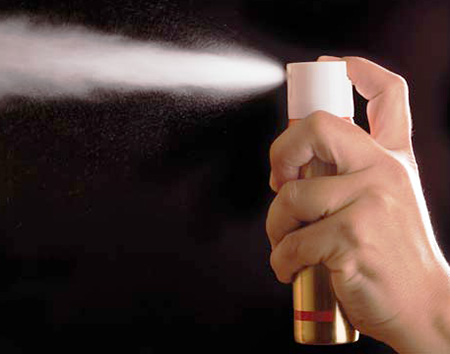 Při práci s aerosoly musíte použít ochranu dýchacích orgánů