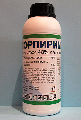 Chlororpirimac is insectenwerend en werkt ook goed tegen vlooien.