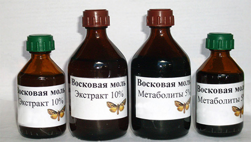Vaxmotens extrakt tillverkas i olika koncentrationer av biodlarna själva.