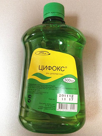 Sifox v láhvi o objemu 500 ml.