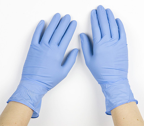 Do not forget to wear gloves when working with insecticides.