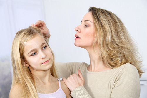 Before buying a product for removing lice and nits from a child, it is helpful to learn more about how it works and whether it is really safe to use.
