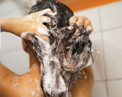 After some time after treatment with peroxide, you need to wash your hair with soap and water.