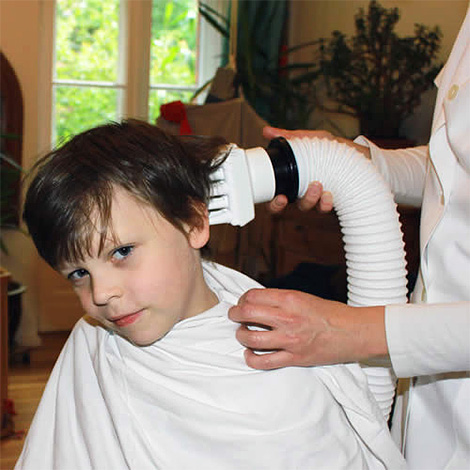 A special hair dryer helps to kill high temperature lice.