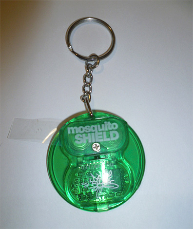 Low-power mosquito repeller in the form of a keychain
