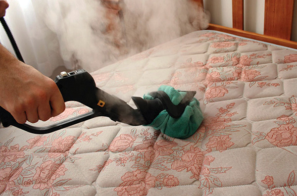 Treatment of the mattress with hot steam.