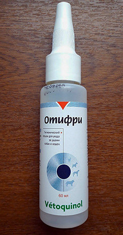 Lotion Otifri to care for the ears of dogs and cats.